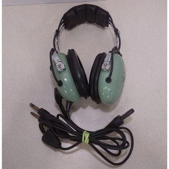David Clark Model H10-20 Aviation Pilot Headphones Used - Picture 1 of 5